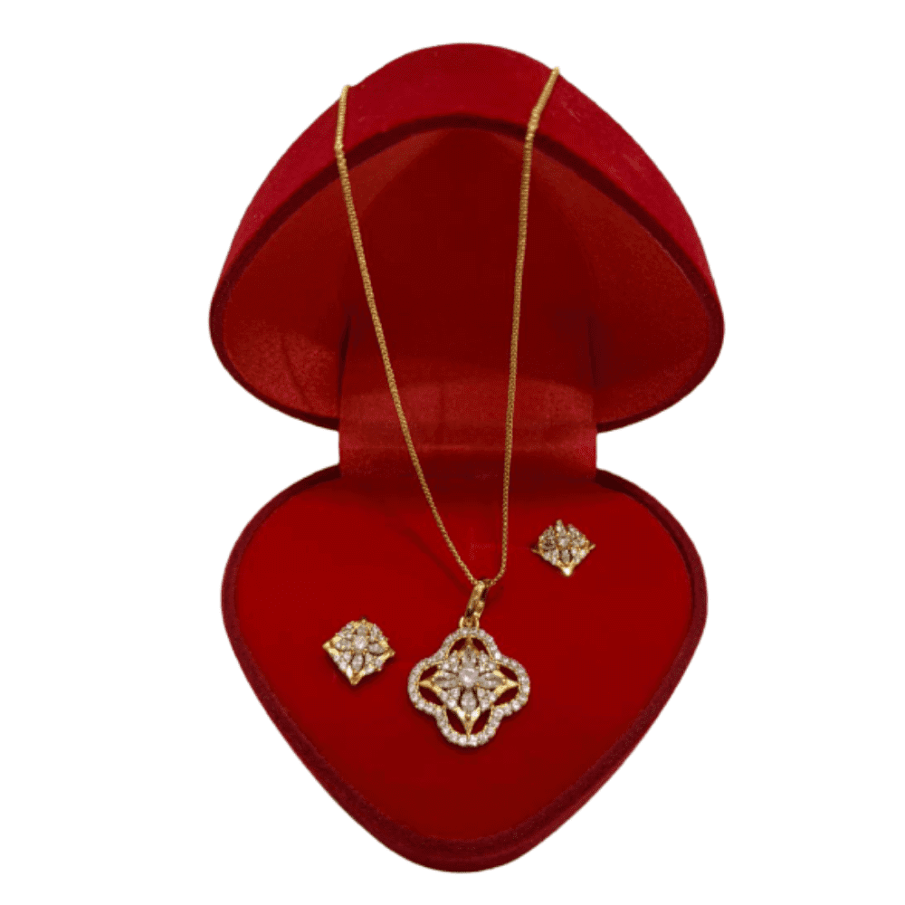 Ensemble Collier + boucles d’oreilles plaqué Or