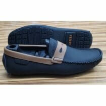 mocassin