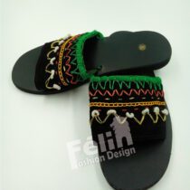 Sandale artisanale style Toguh mode Afritude R2045