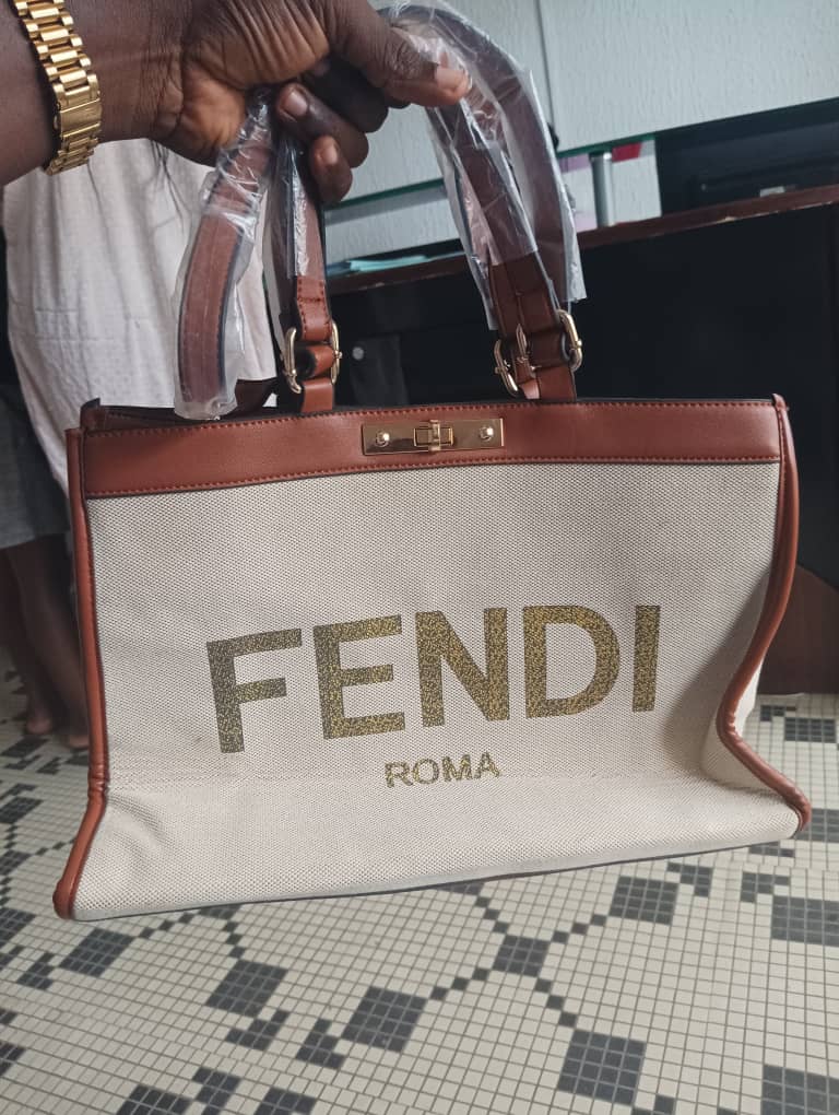 Sac à Main – FENDI ROMA – Générique – Collection