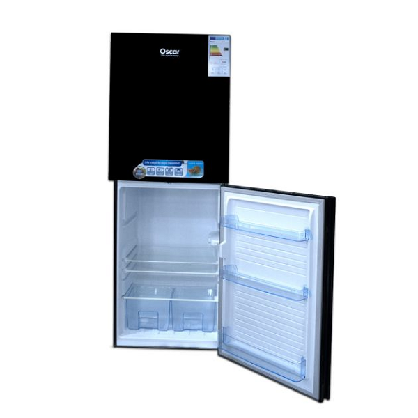 Vue intérieure du frigo OSCAR 400MB avec congélateur et rangements
