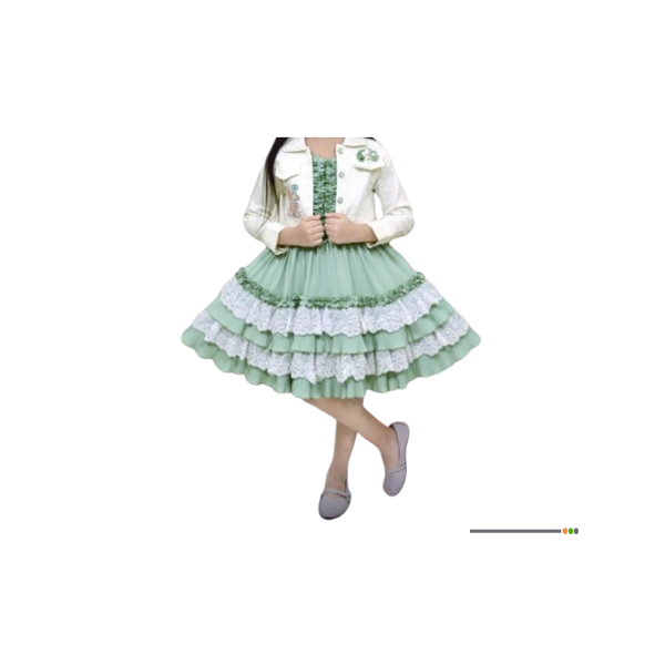 Robe verte élégante avec dentelle blanche en gros plan