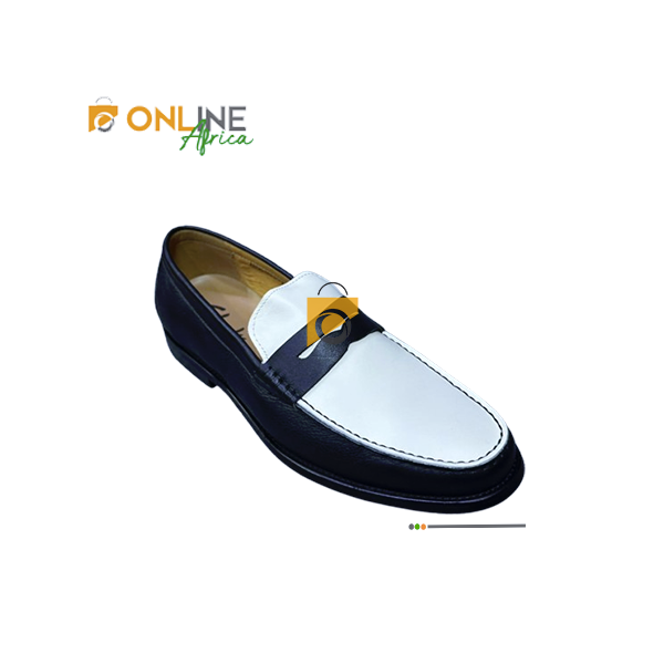 Mocassins Mc James noirs pour homme, vue de face avec les coutures