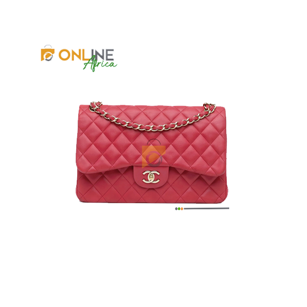 Sac bandoulière Coco Chanel en cuir noir avec chaîne dorée